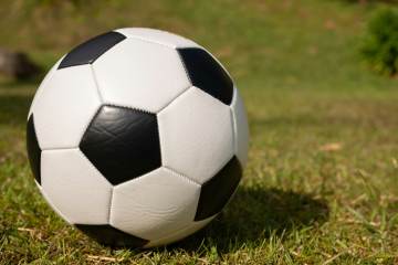 拉姆：梅西用不可思议的方式创造机会，他就是过去20年最好的球员，梅西（配图示意）